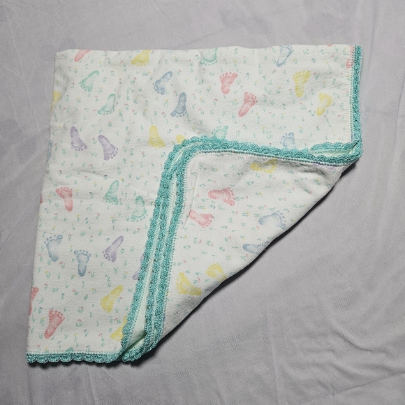 New* handmade baby feet and turquo one of a kind baby blanket approx. 32" by 34" - Picture 10 of 12